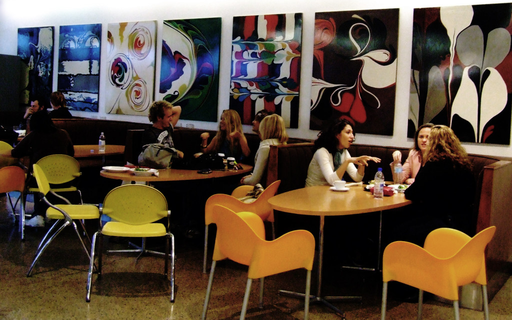 Cafe via www.flickr.com