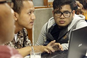 menjadi dosen