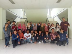 Ulya Niami Efrina Jamson, Dosen Muda yang Aktif dan Progresif
