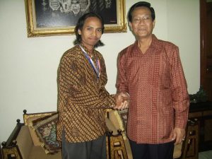 Bermodal Tulisan Supadiyanto Tempuh Pendidikan Hingga S2
