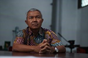Mochamad Asrofi, Menjadi Akademisi Sekaligus Peneliti Bioplastik