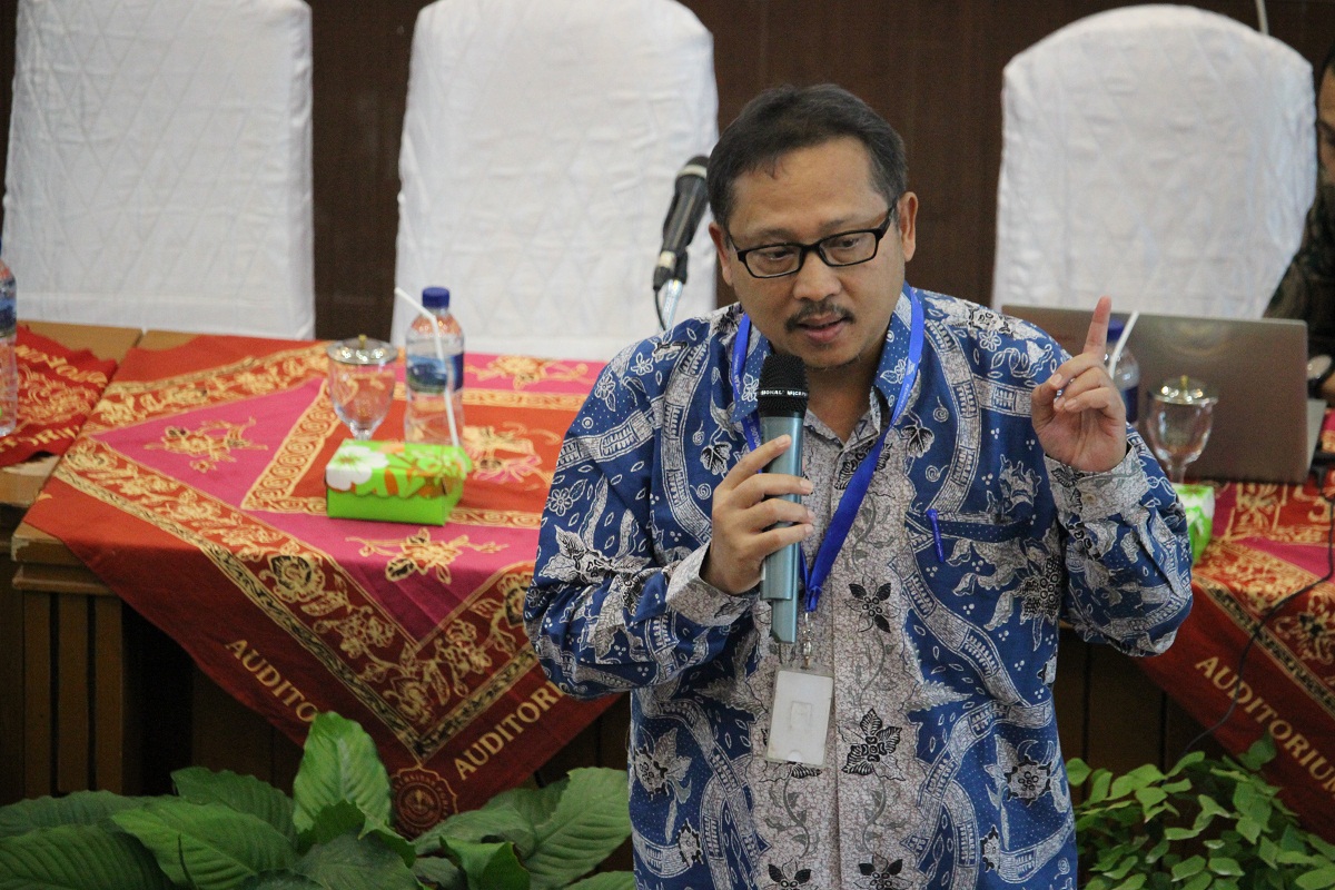diskusi nasional