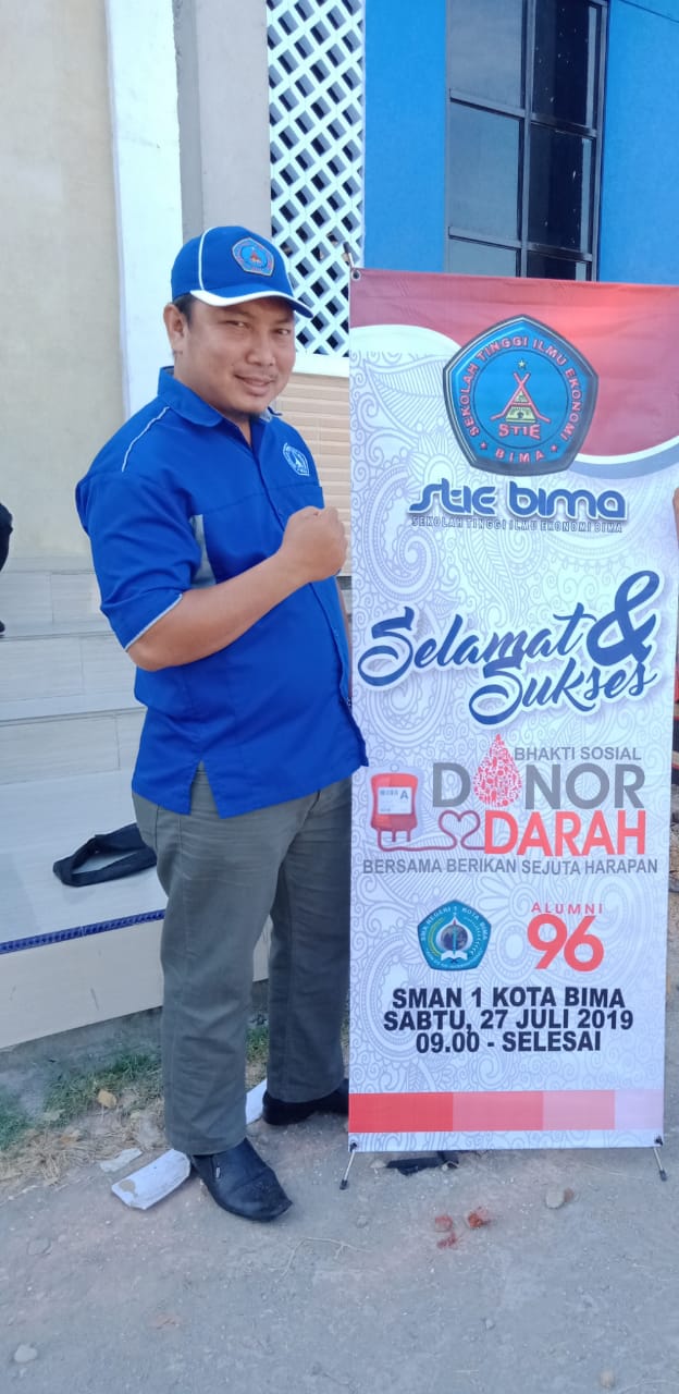 menjadi dosen