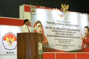 Lomba Tata Upacara Bendera