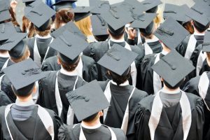Mendapatkan Gelar Ph.D