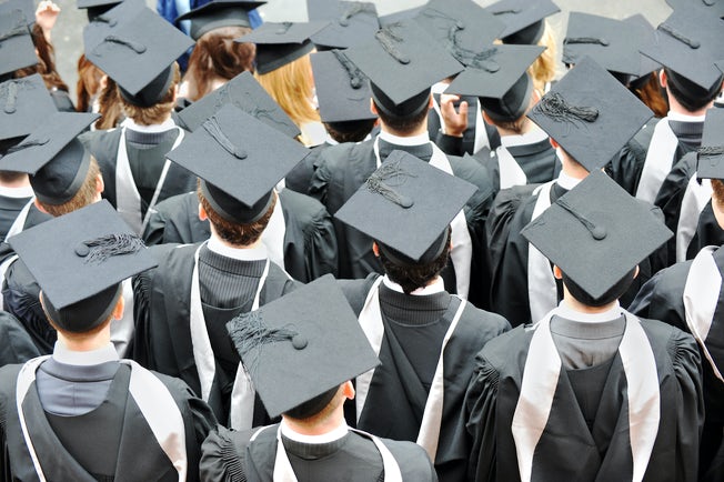 Mendapatkan Gelar Ph.D