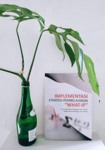 Menulis Buku Referensi Bagi Dosen Muda