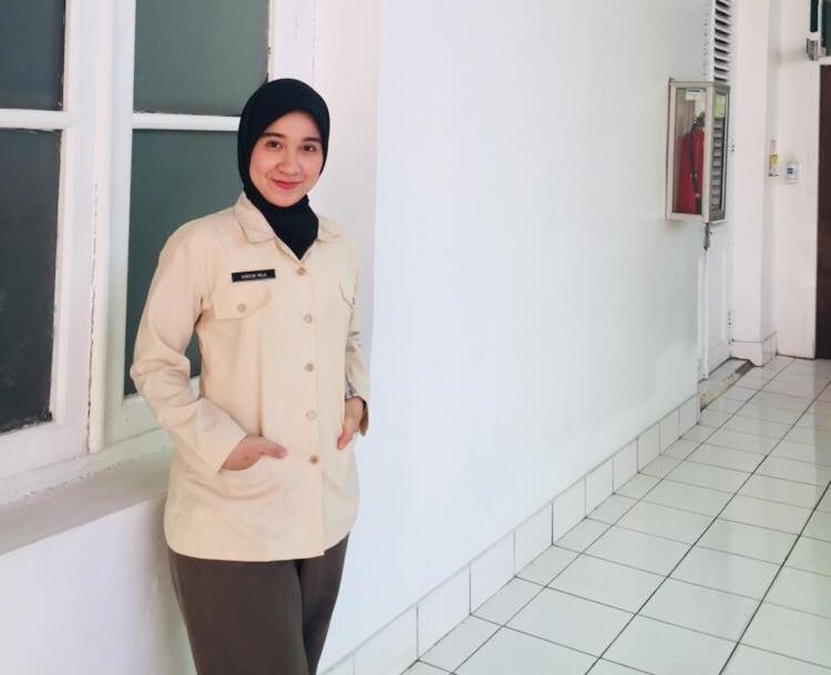 dosen muda kebidanan