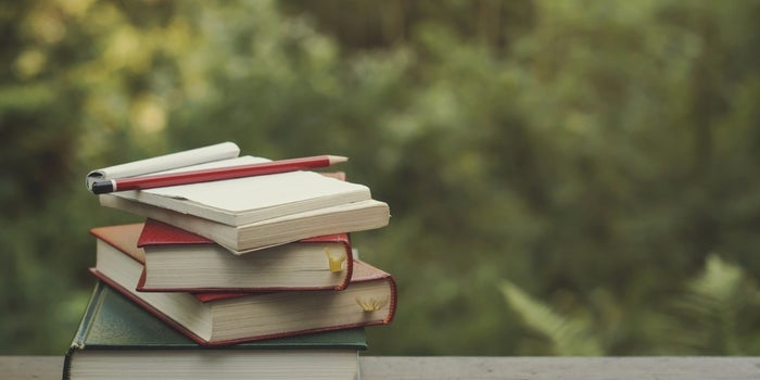 menulis buku ajar