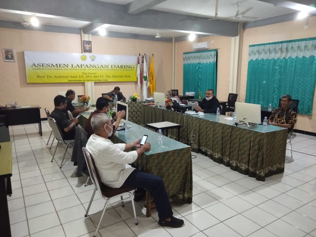 Bapak Sattar saat mengikuti asesmen lapangan daring