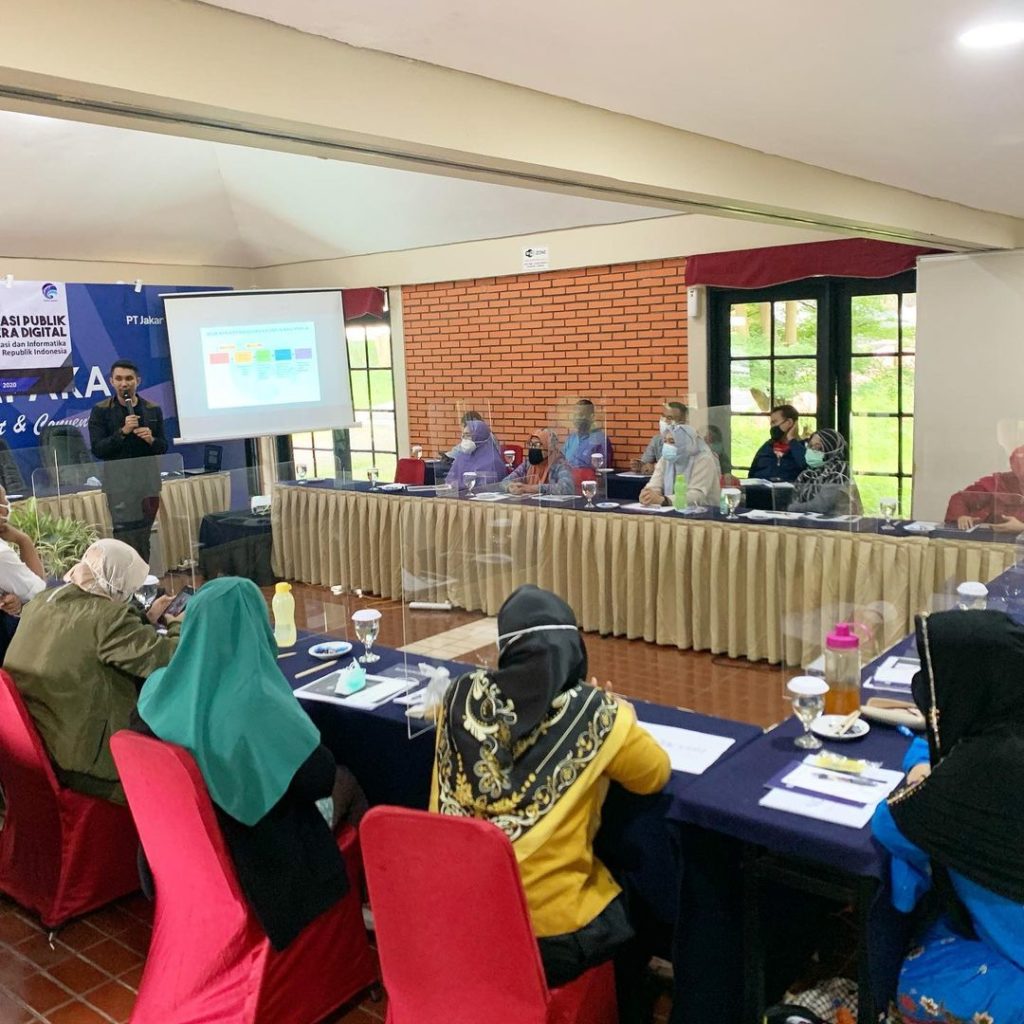 Dr Geofakta Razali